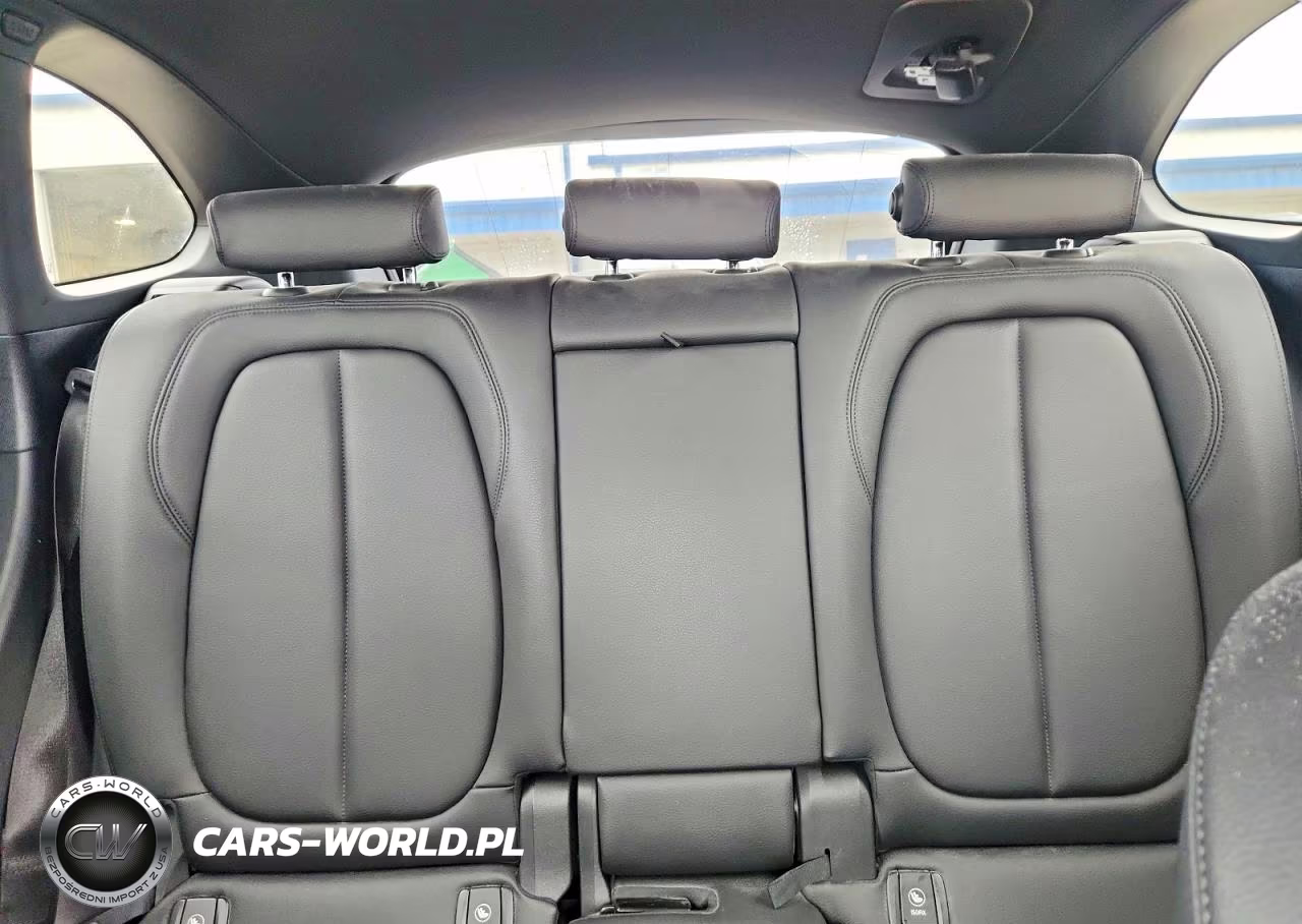 2020 BMW X1 xDrive28I VIN:WBXJG9C0XL5P54811 - 10
