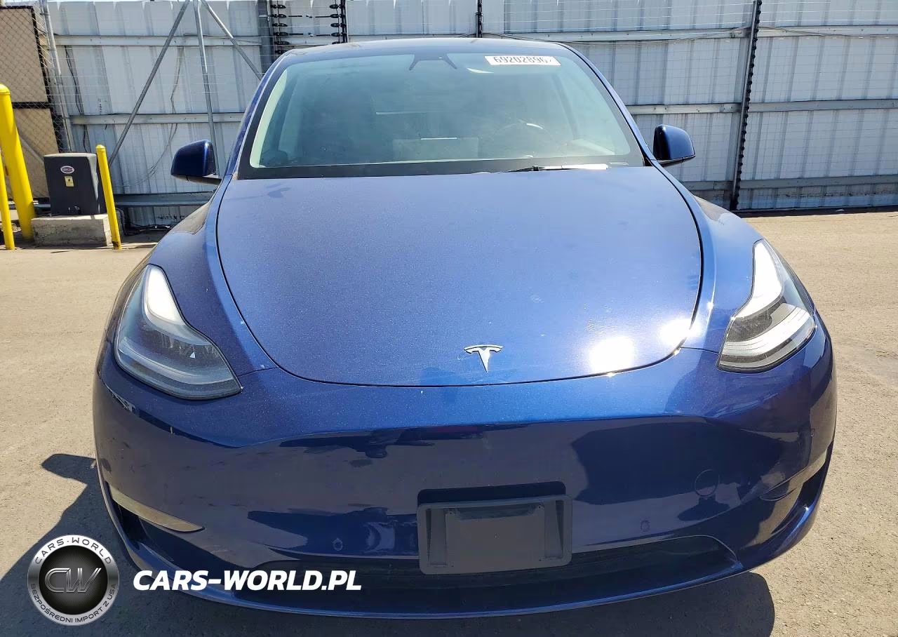 2022 Tesla Model Y Performance Dual Motor All-Wheel Drive VIN:7SAYGDEF2NF330172 - 5