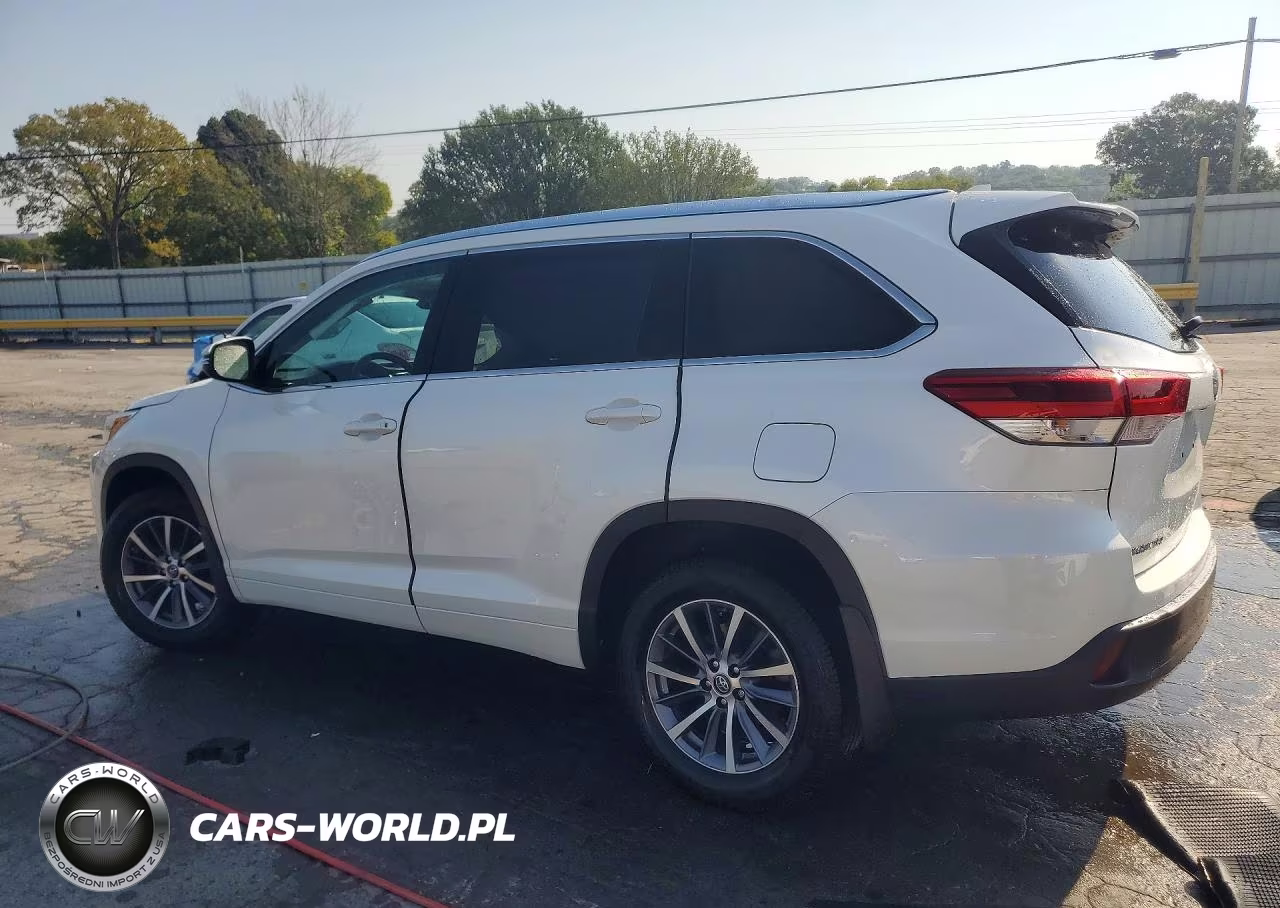 2018 Toyota Highlander Xle VIN:5TDJZRFH4JS845296 - 2