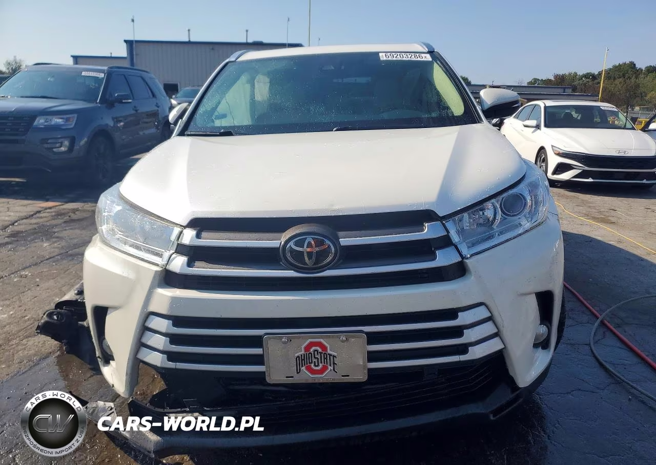 2018 Toyota Highlander Xle VIN:5TDJZRFH4JS845296 - 5