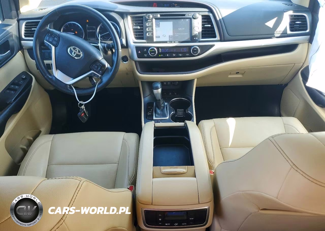 2018 Toyota Highlander Xle VIN:5TDJZRFH4JS845296 - 8