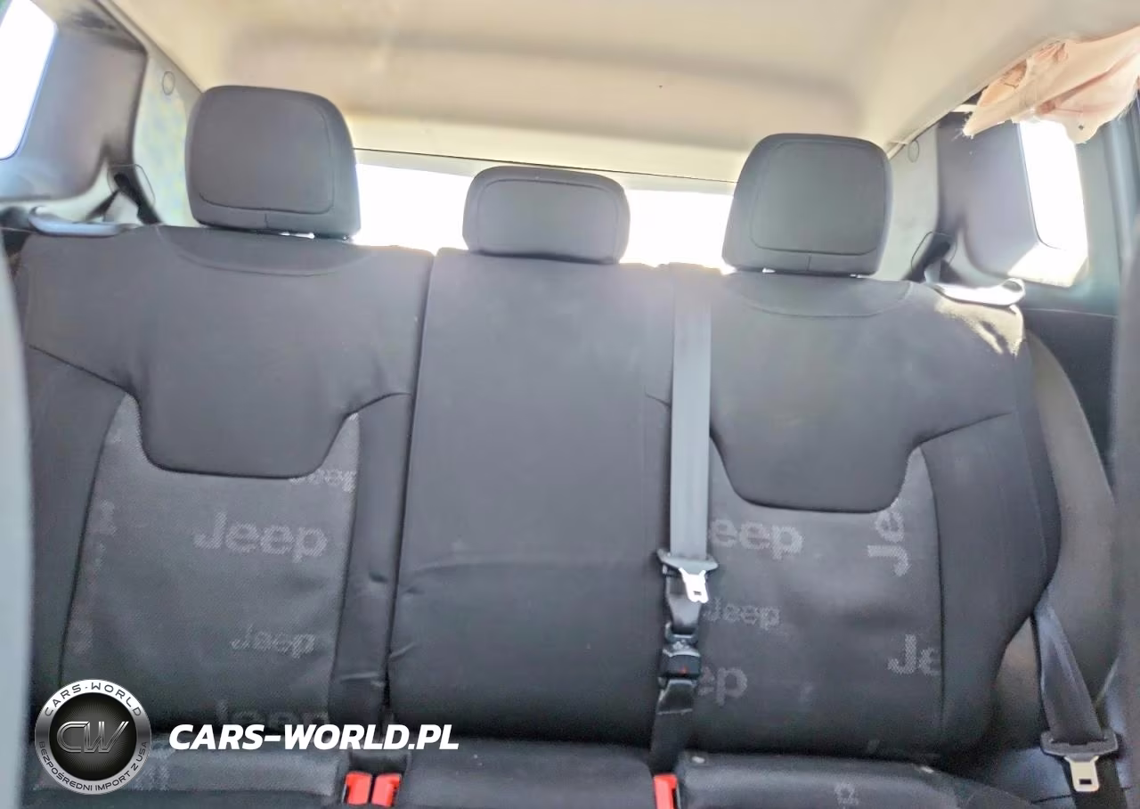 2016 Jeep Renegade Sport VIN:ZACCJAAT4GPC71169 - 10