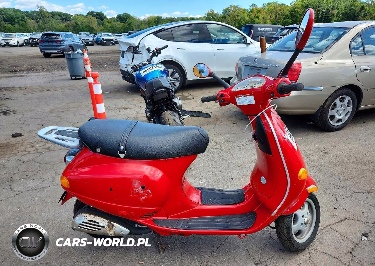 2001 Vespa C161C – zdjęcie 1 z 9