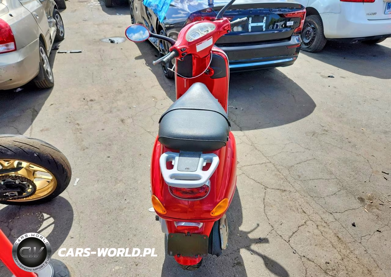 2001 Vespa C161C VIN:ZAPC16C1115004207 - 4