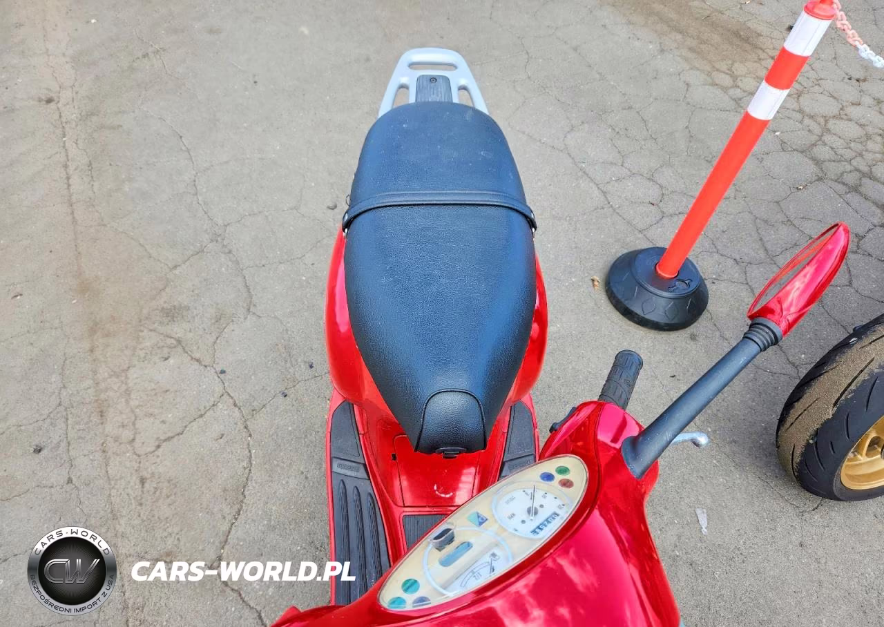 2001 Vespa C161C VIN:ZAPC16C1115004207 - 5