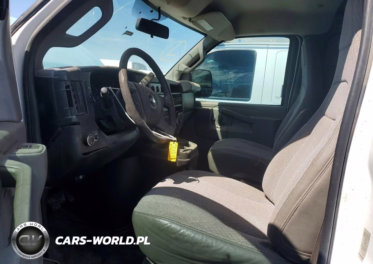 2017 Chevrolet Express G3500 VIN:1GCZGHFGXH1136017 - 7