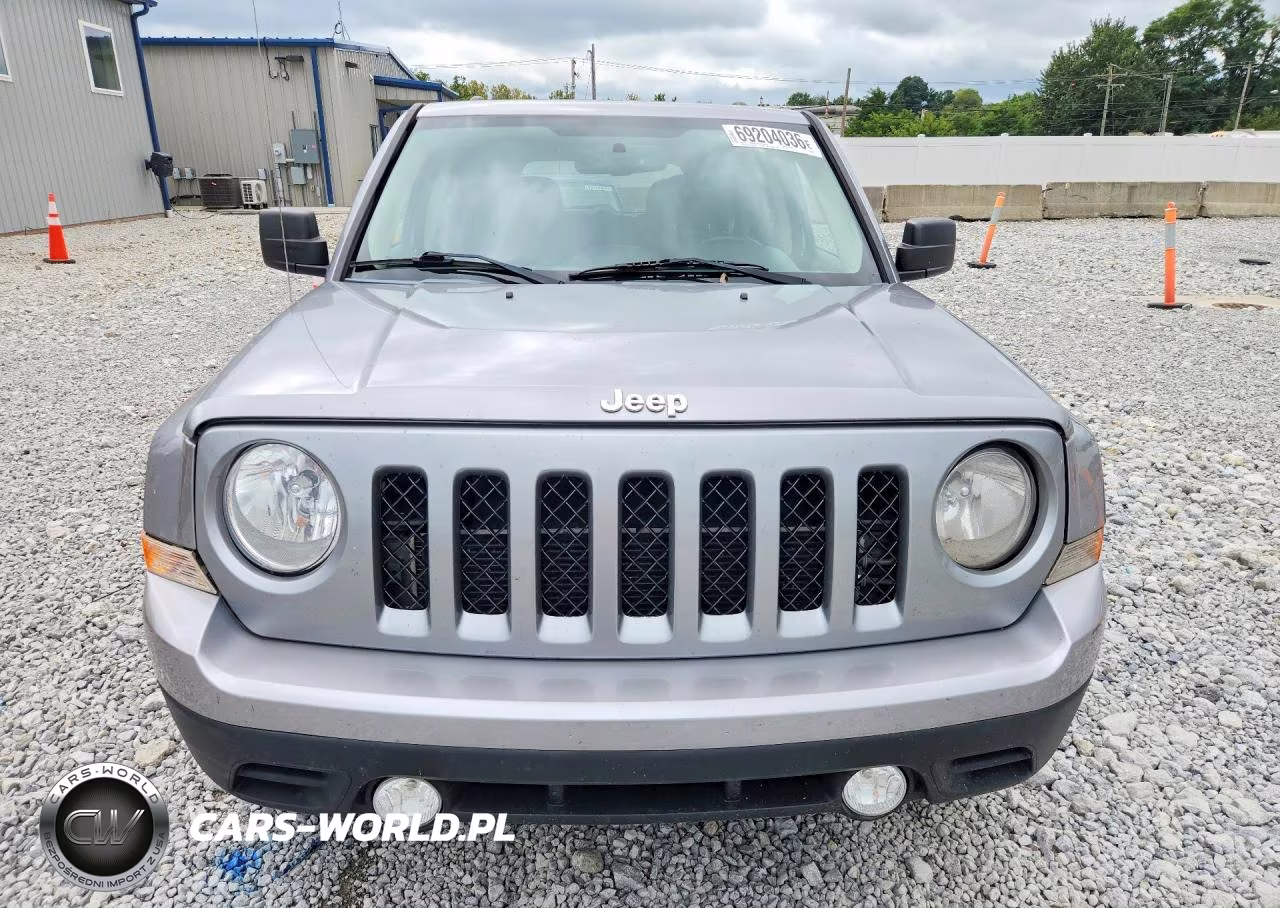 2016 Jeep Patriot Latitude VIN:1C4NJRFB8GD690339 - 5