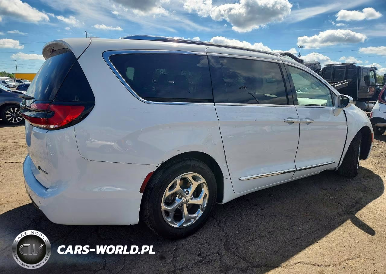 2021 Chrysler Pacifica Hybrid Limited VIN:2C4RC1S77MR510856 - 3