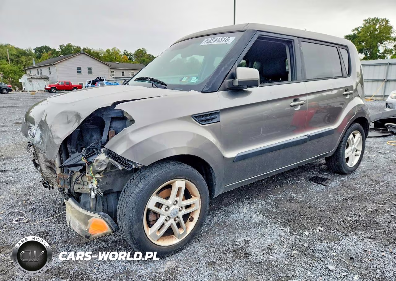 2011 Kia Soul + VIN:KNDJT2A22B7240250 - 1