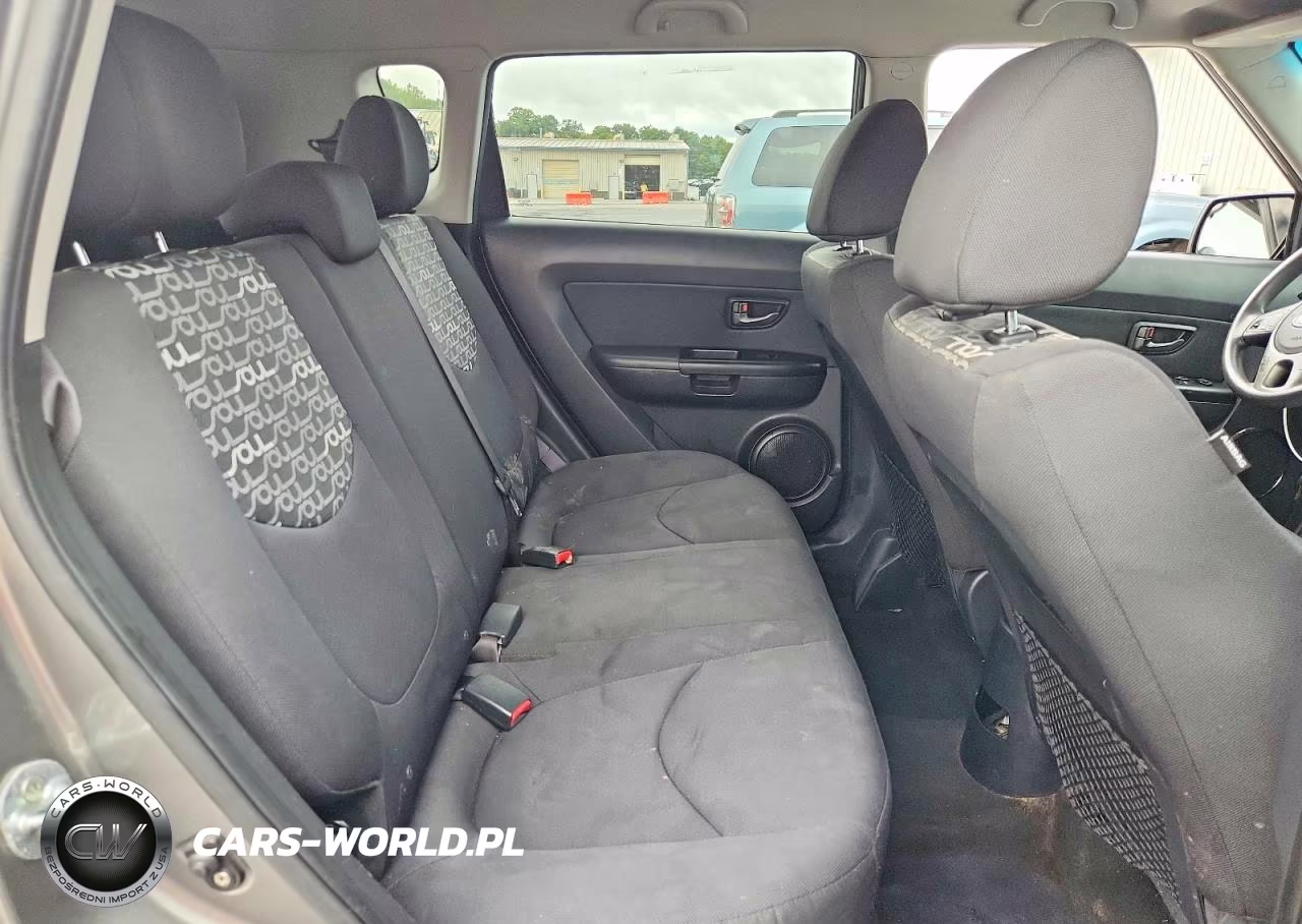 2011 Kia Soul + VIN:KNDJT2A22B7240250 - 11