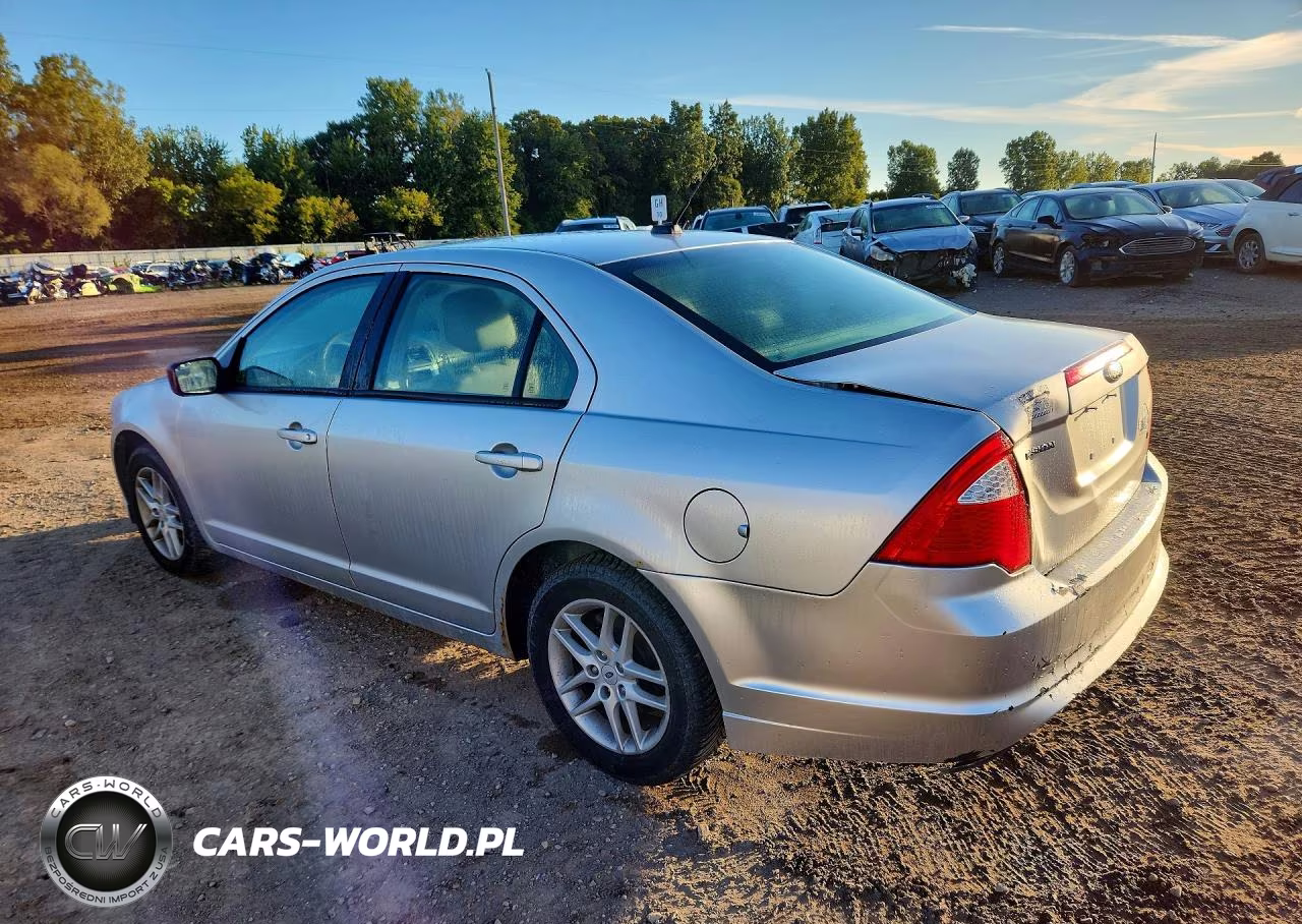 2012 Ford Fusion S VIN:3FAHP0GA6CR117993 - 2