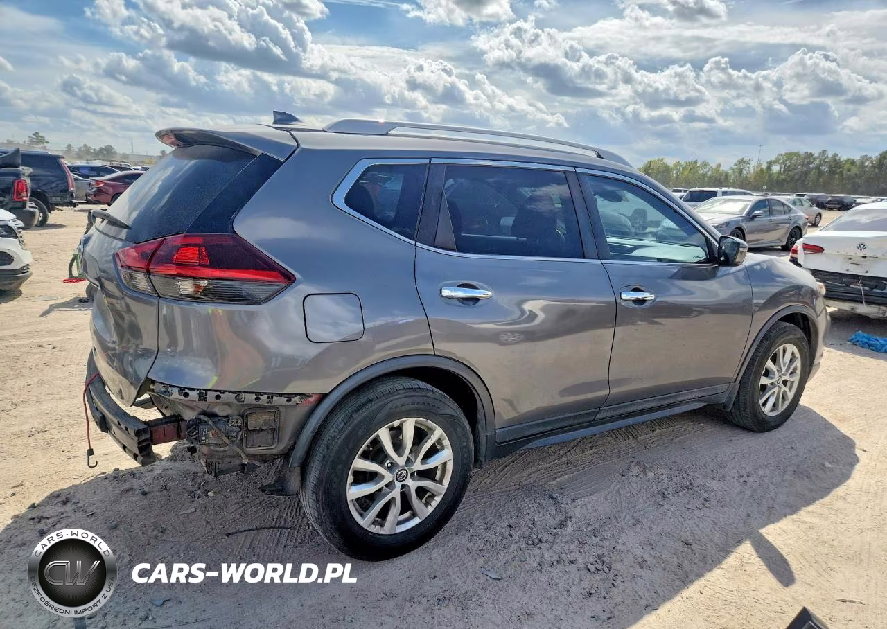 2019 Nissan Rogue S VIN:5N1AT2MT3KC799944 - 3