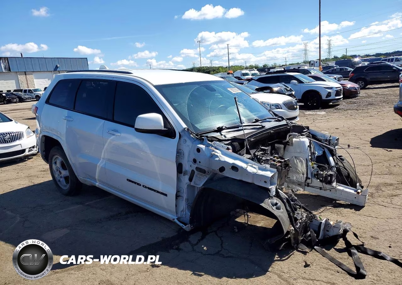 2018 Jeep Grand Cherokee Laredo VIN:1C4RJFAG2JC104928 - 4