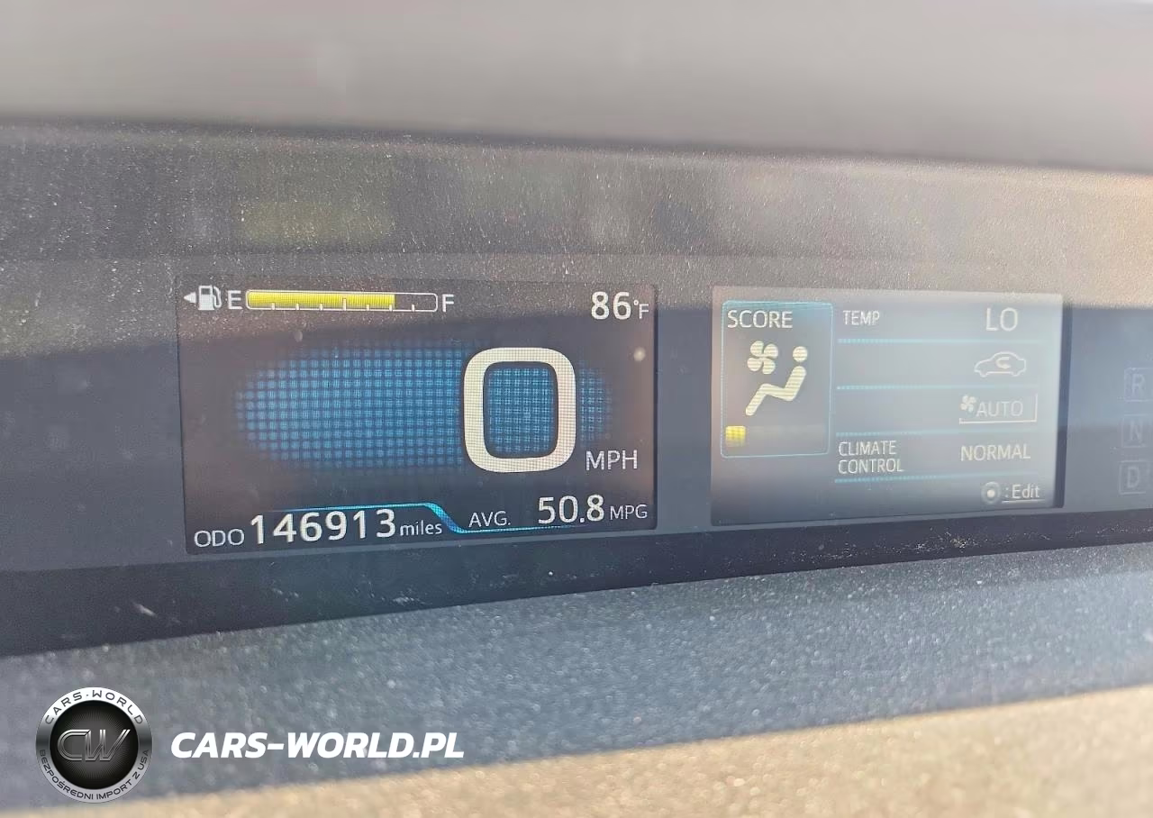 2020 Toyota Prius Xle VIN:JTDKARFU5L3121713 - 9