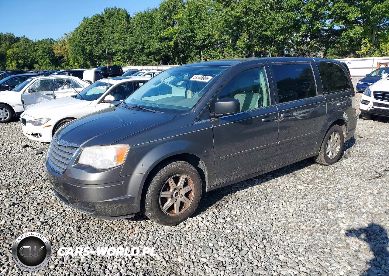 2010 Chrysler Town & Country Lx VIN:2A4RR2D13AR351756 - 1