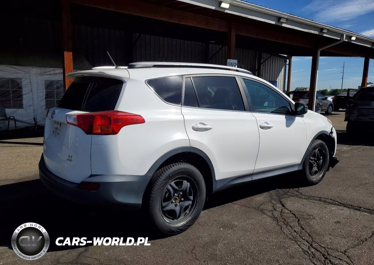 2015 Toyota Rav4 Le VIN:2T3BFREV7FW266510 - 3