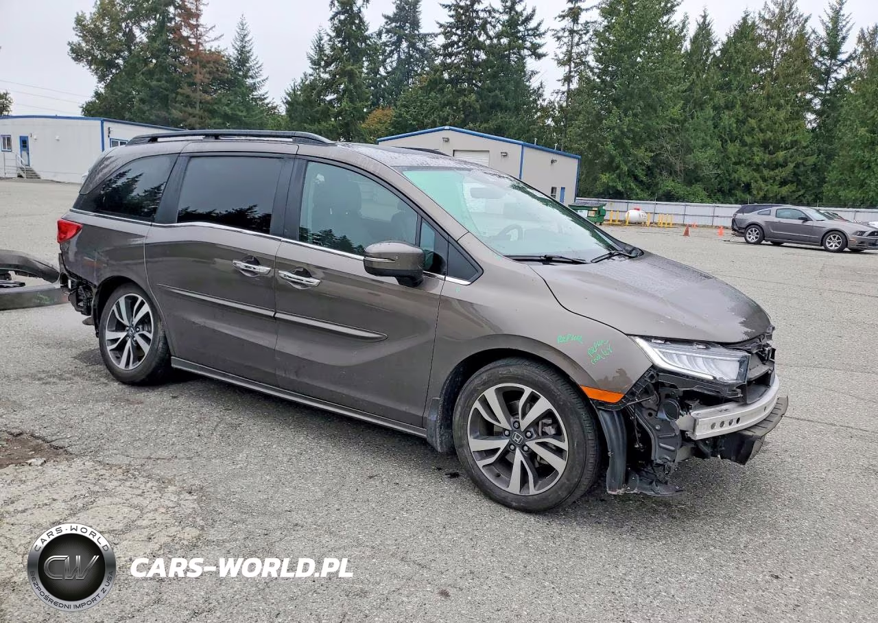 2023 Honda Odyssey Touring VIN:5FNRL6H87PB011827 - 4