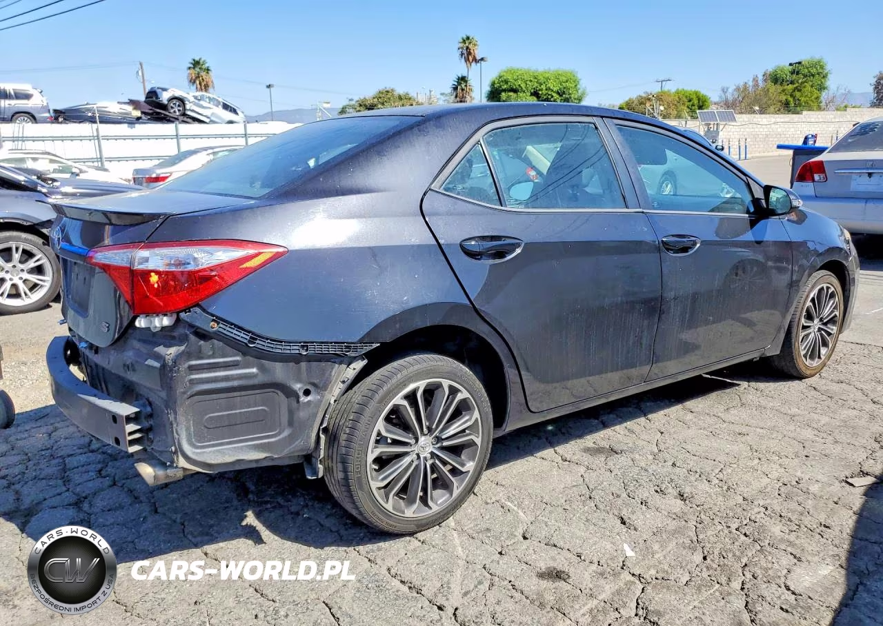 2016 Toyota Corolla S Plus VIN:5YFBURHE5GP371317 - 3