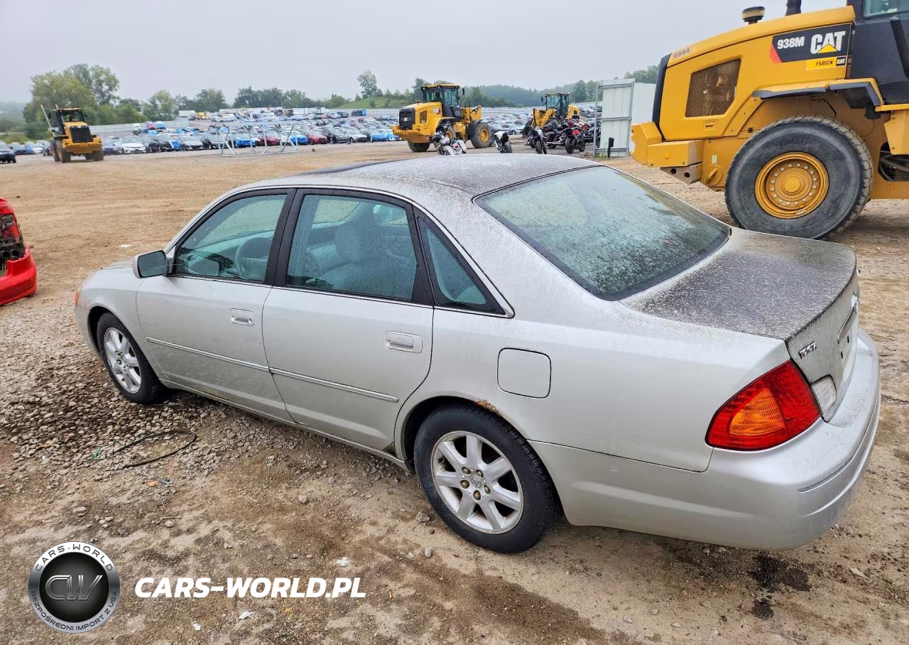 2000 Toyota Avalon Xls VIN:4T1BF28B0YU018832 - 2