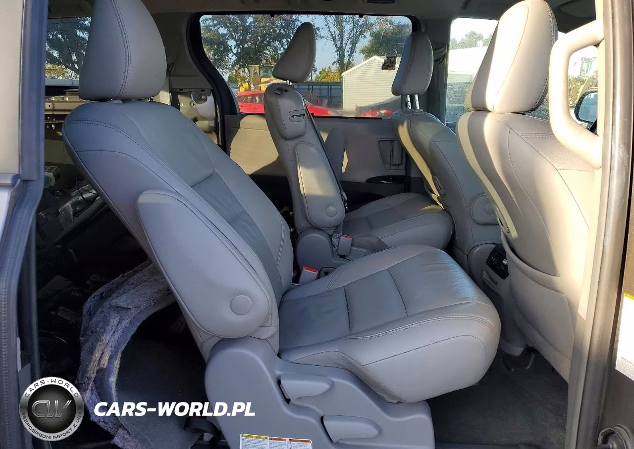 2018 Toyota Sienna Xle Premium 8-Passenger VIN:5TDYZ3DC2JS911945 - 11