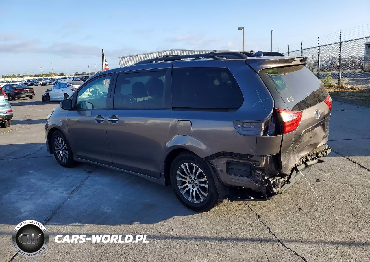 2018 Toyota Sienna Xle Premium 8-Passenger VIN:5TDYZ3DC2JS911945 - 2