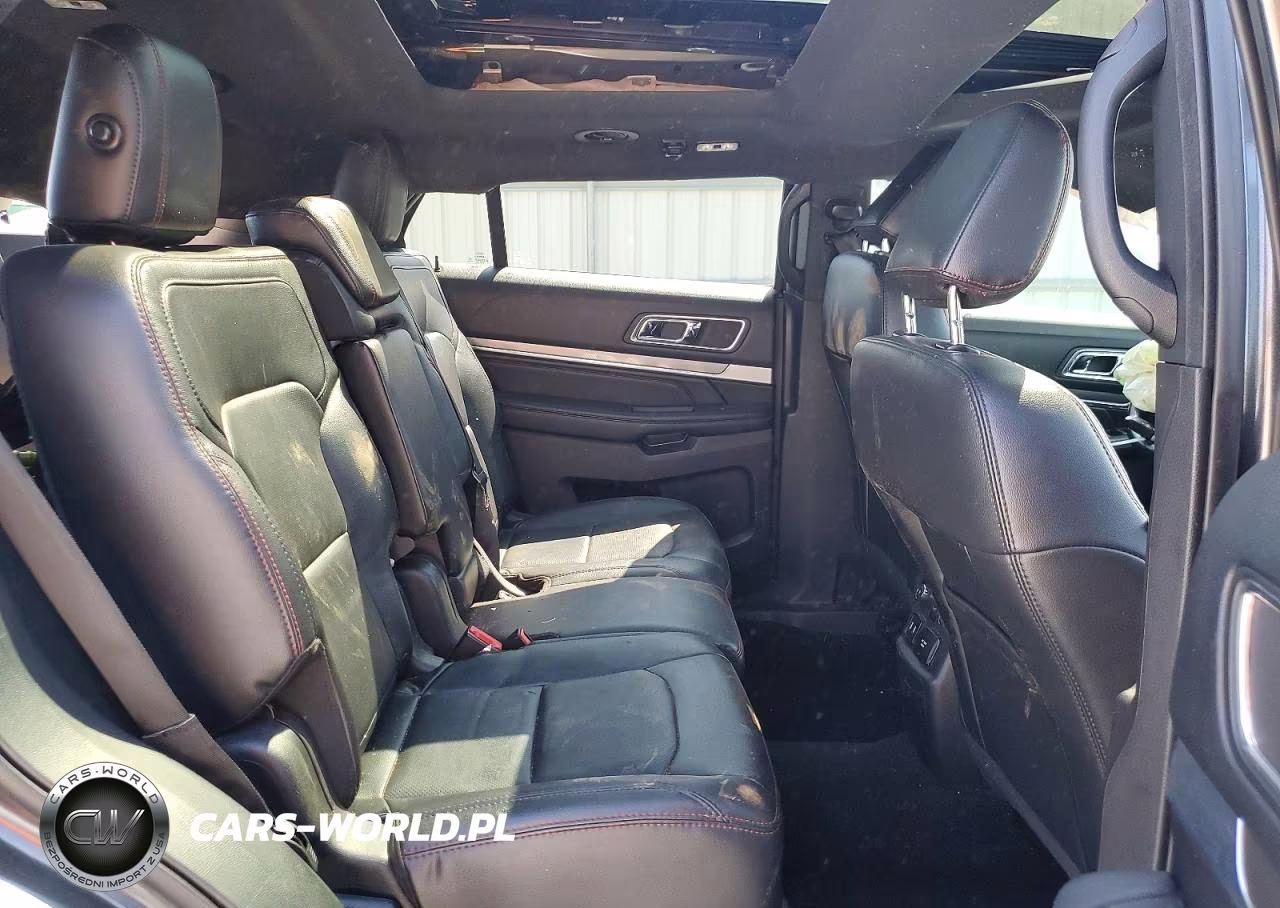 2019 Ford Explorer Sport VIN:1FM5K8GT5KGA67424 - 11