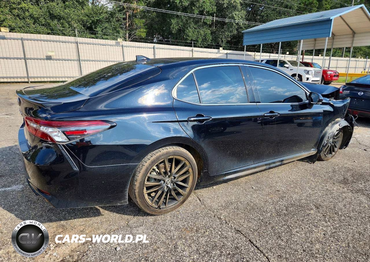 2023 Toyota Camry Xse VIN:4T1K61AK2PU806157 - 3