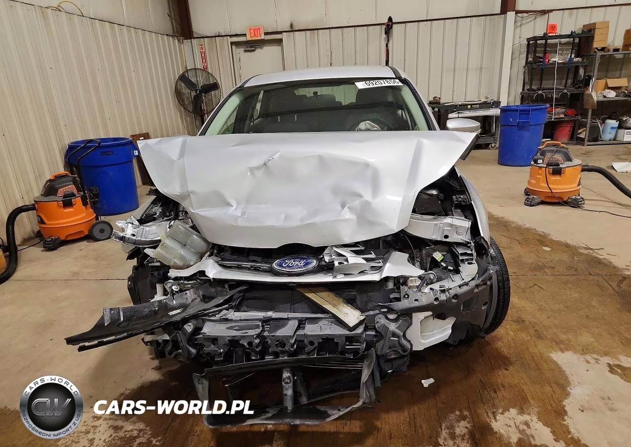 2014 Ford Focus Se VIN:1FADP3K22EL437376 - 5