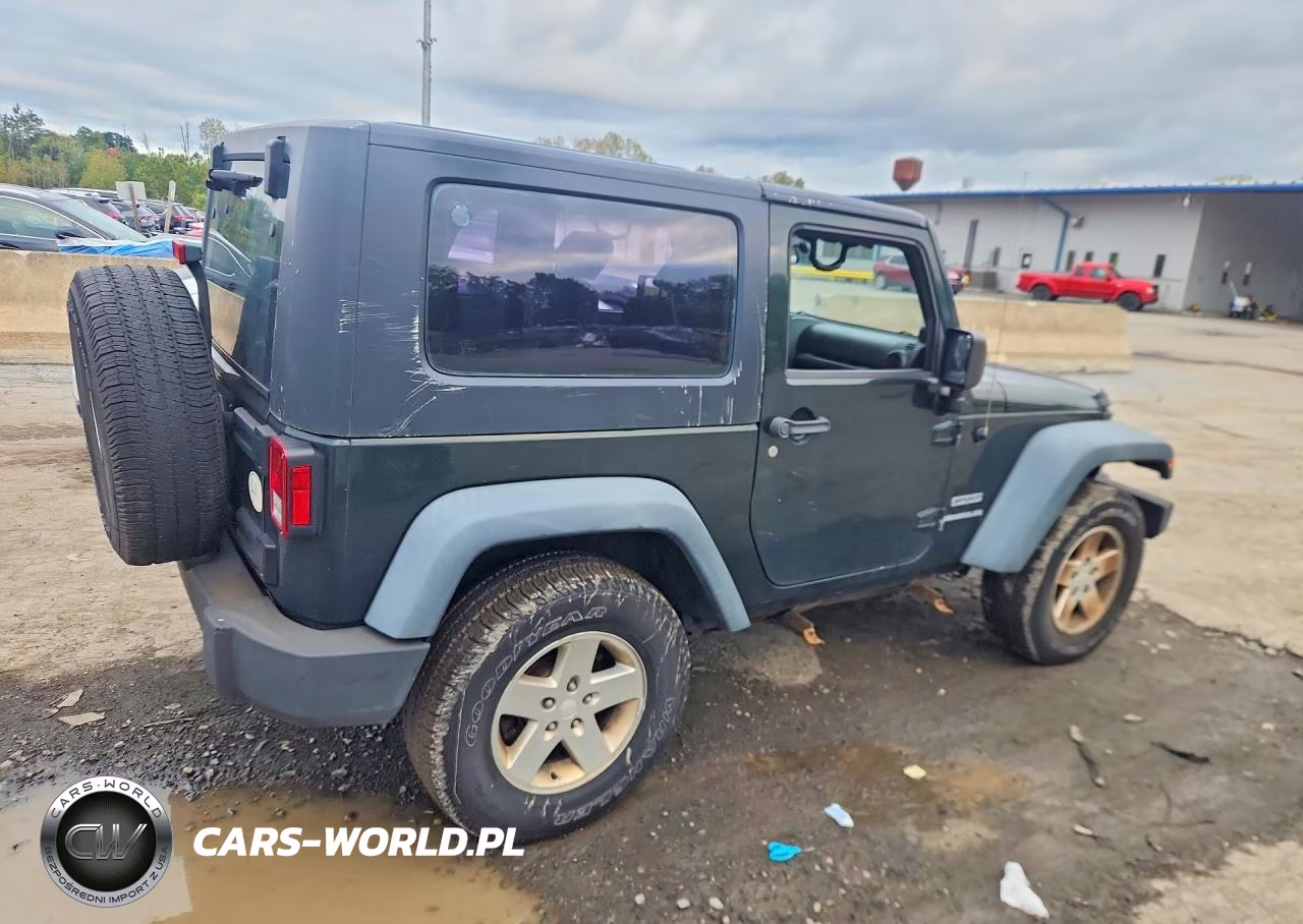 2010 Jeep Wrangler Sport VIN:1J4AA2D11AL170877 - 3