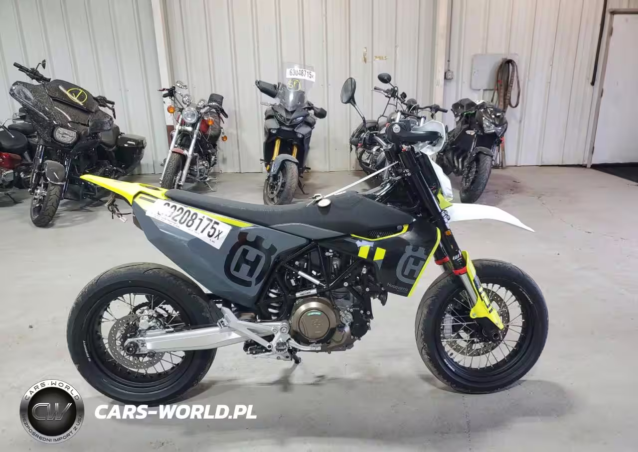 2024 Husqvarna Supermoto 701