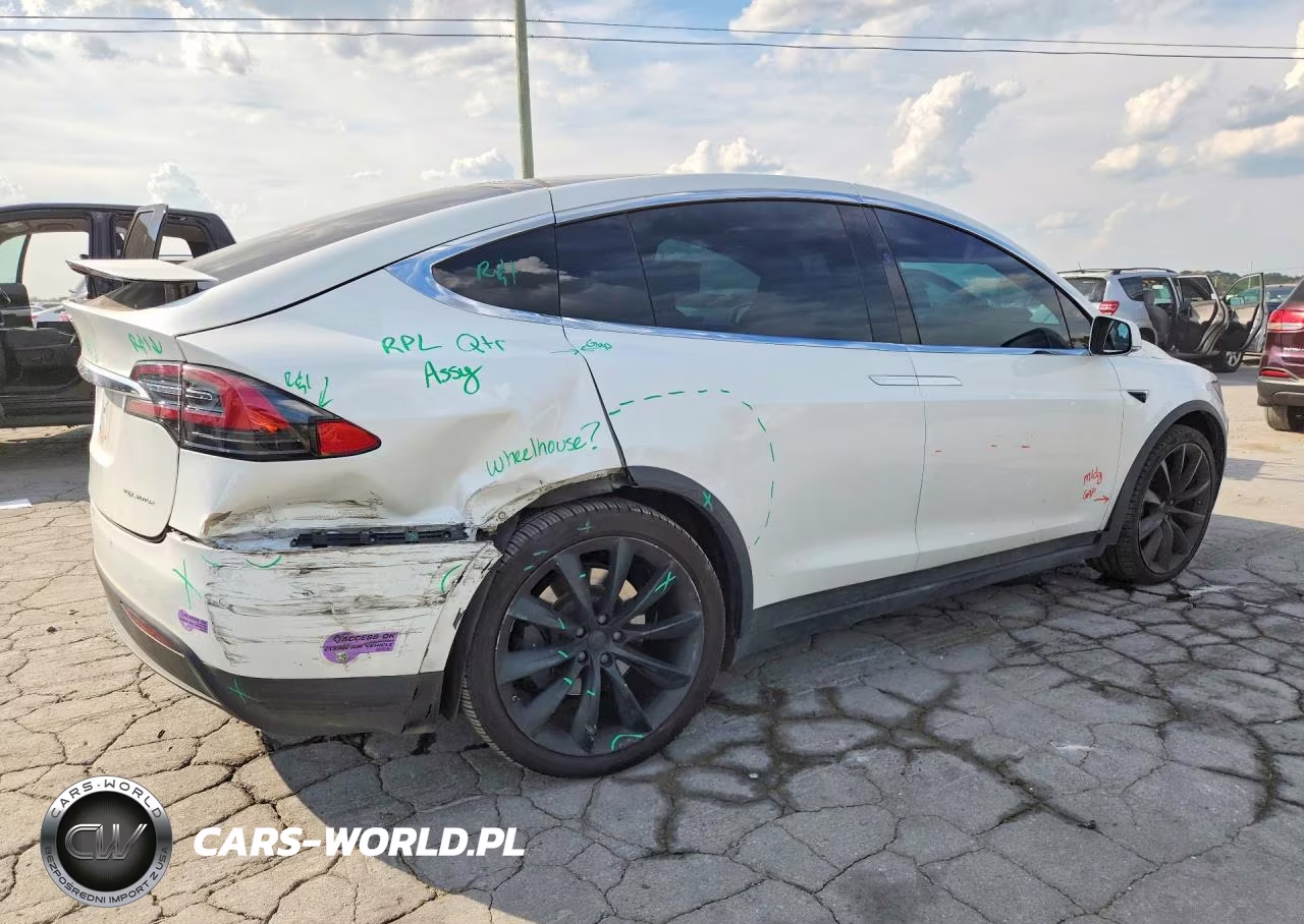 2019 Tesla Model X VIN:5YJXCBE25KF162996 - 3