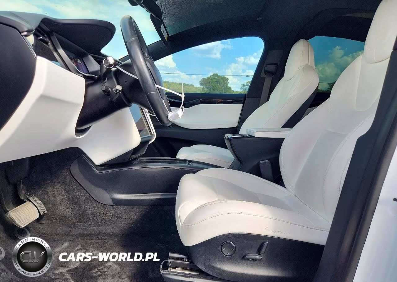 2019 Tesla Model X VIN:5YJXCBE25KF162996 - 7