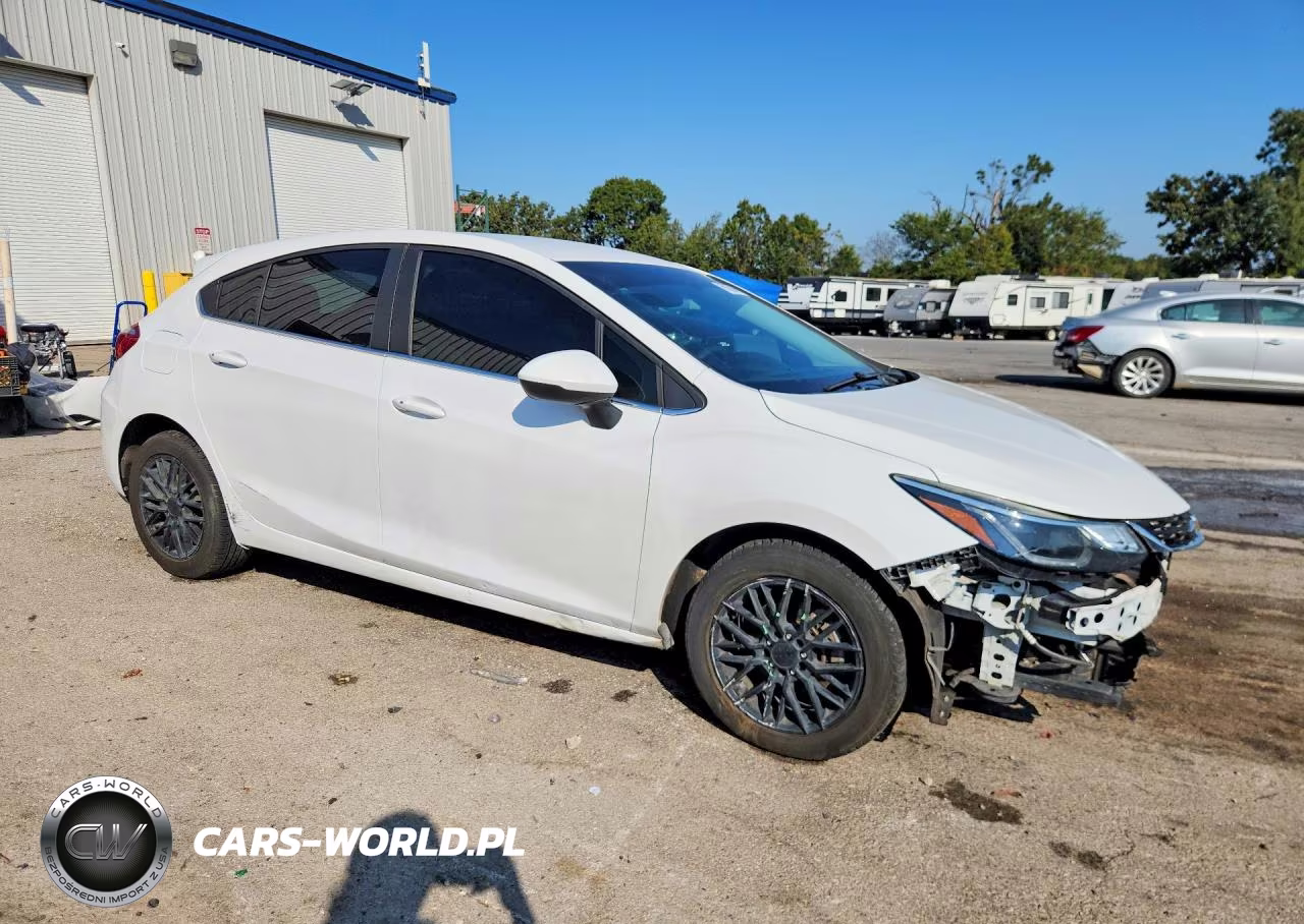 2017 Chevrolet Cruze Lt VIN:3G1BE6SM5HS611104 - 4