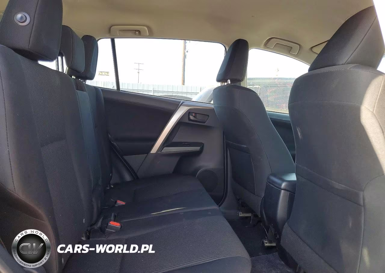 2018 Toyota Rav4 Le VIN:JTMBFREV7JD253309 - 11