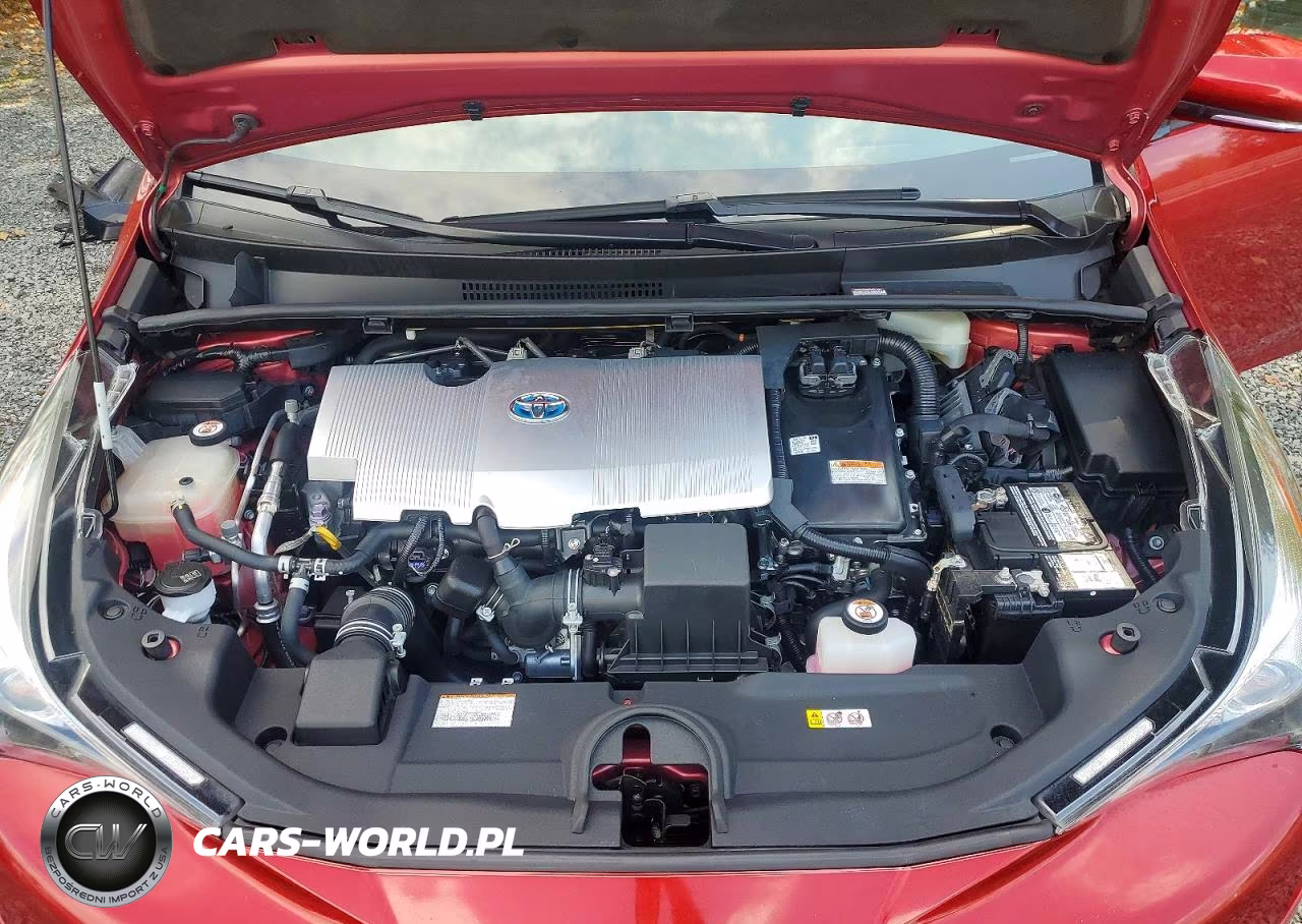 2018 Toyota Prius Four VIN:JTDKARFU0J3068545 - 12