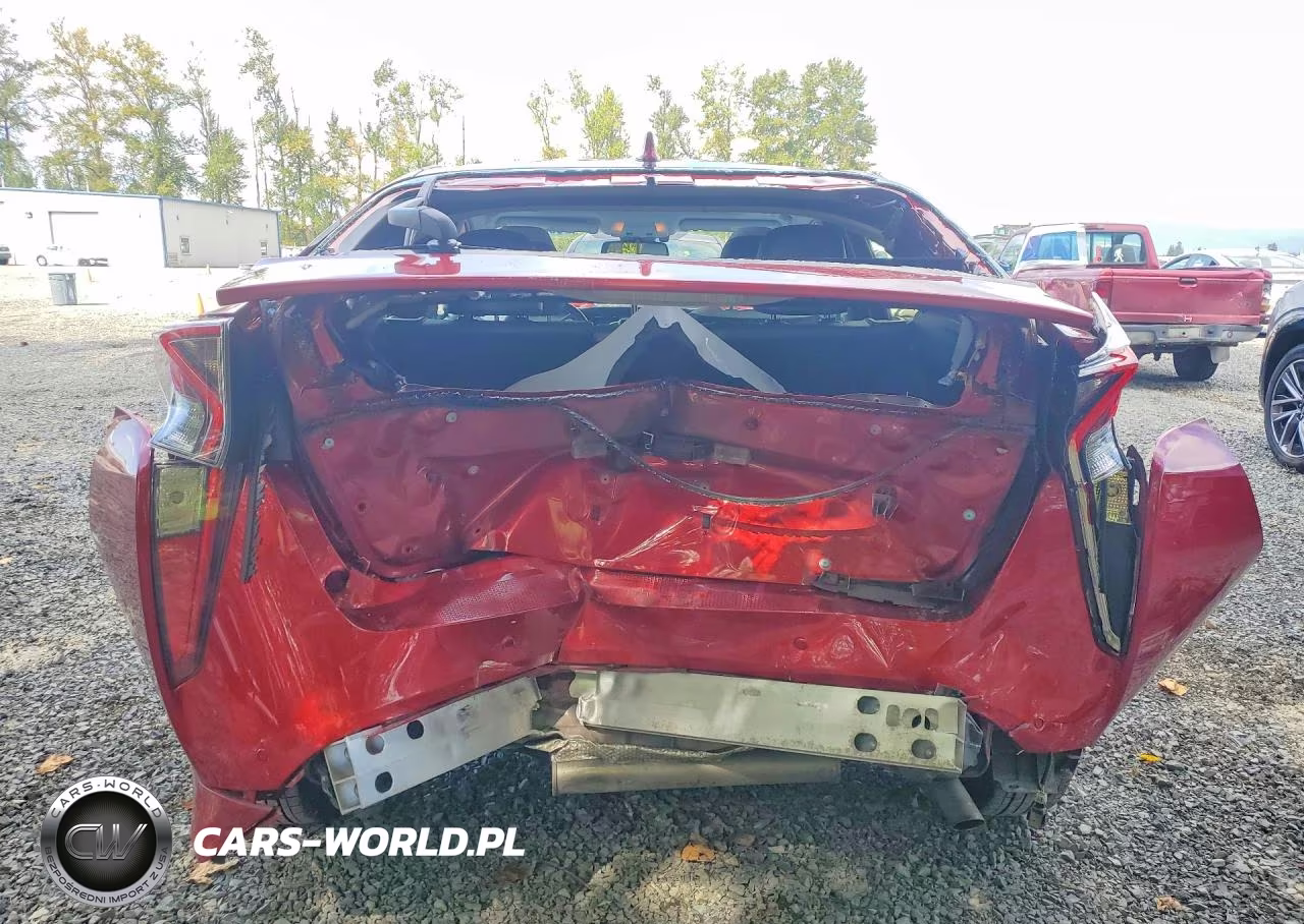 2018 Toyota Prius Four VIN:JTDKARFU0J3068545 - 6