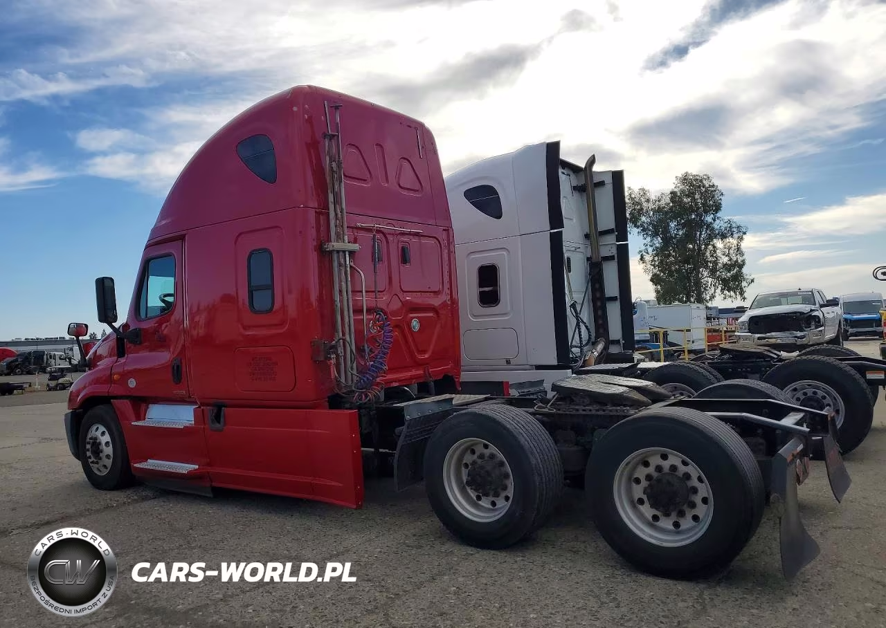 2017 Freightliner Cascadia 125 Semi Truck VIN:3AKJGLDR2HSHD8012 - 2