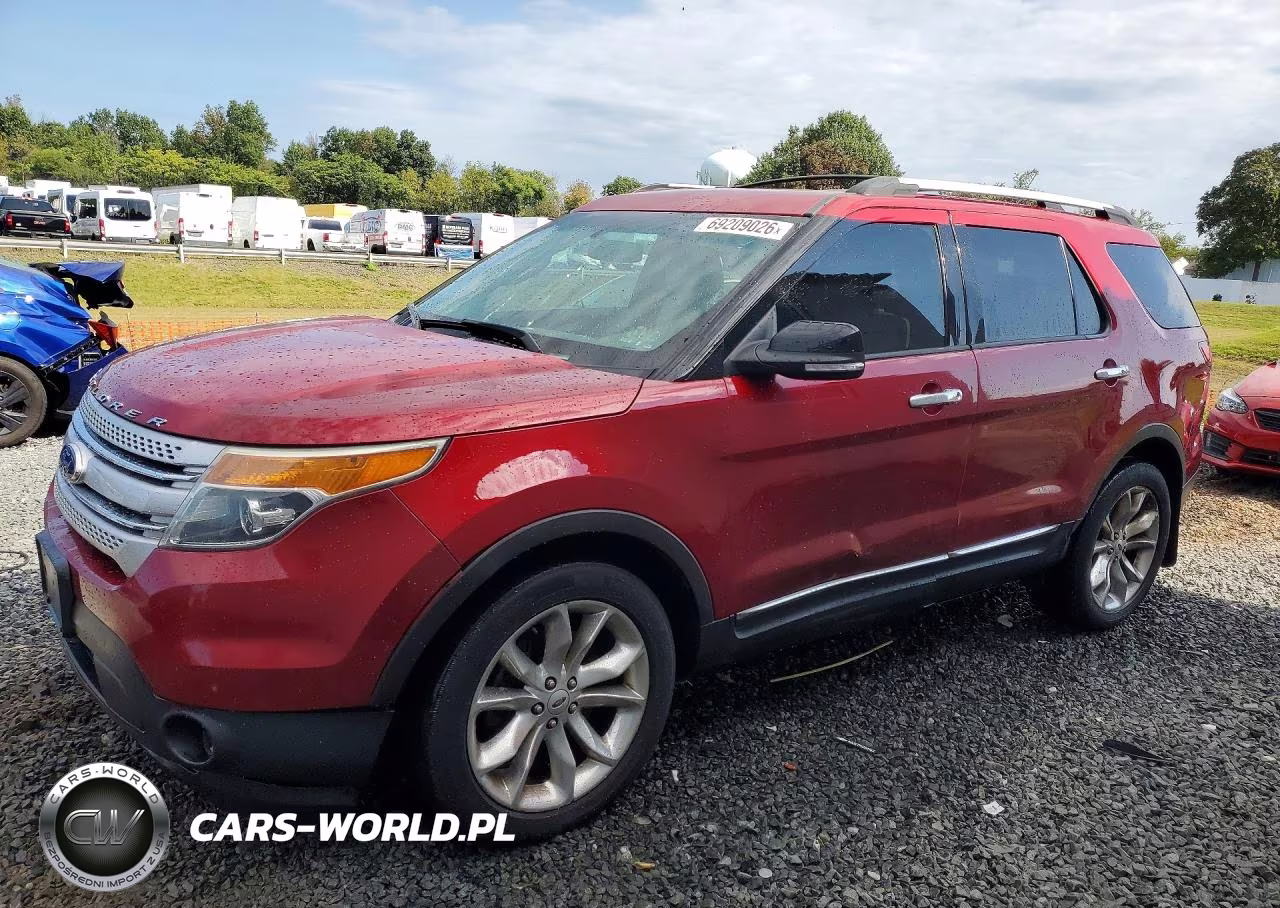 2015 Ford Explorer Xlt – zdjęcie 1 z 13