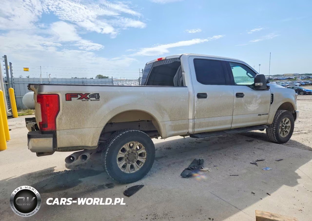 2019 Ford F250 Super Duty VIN:1FT7W2BT6KEC65947 - 3