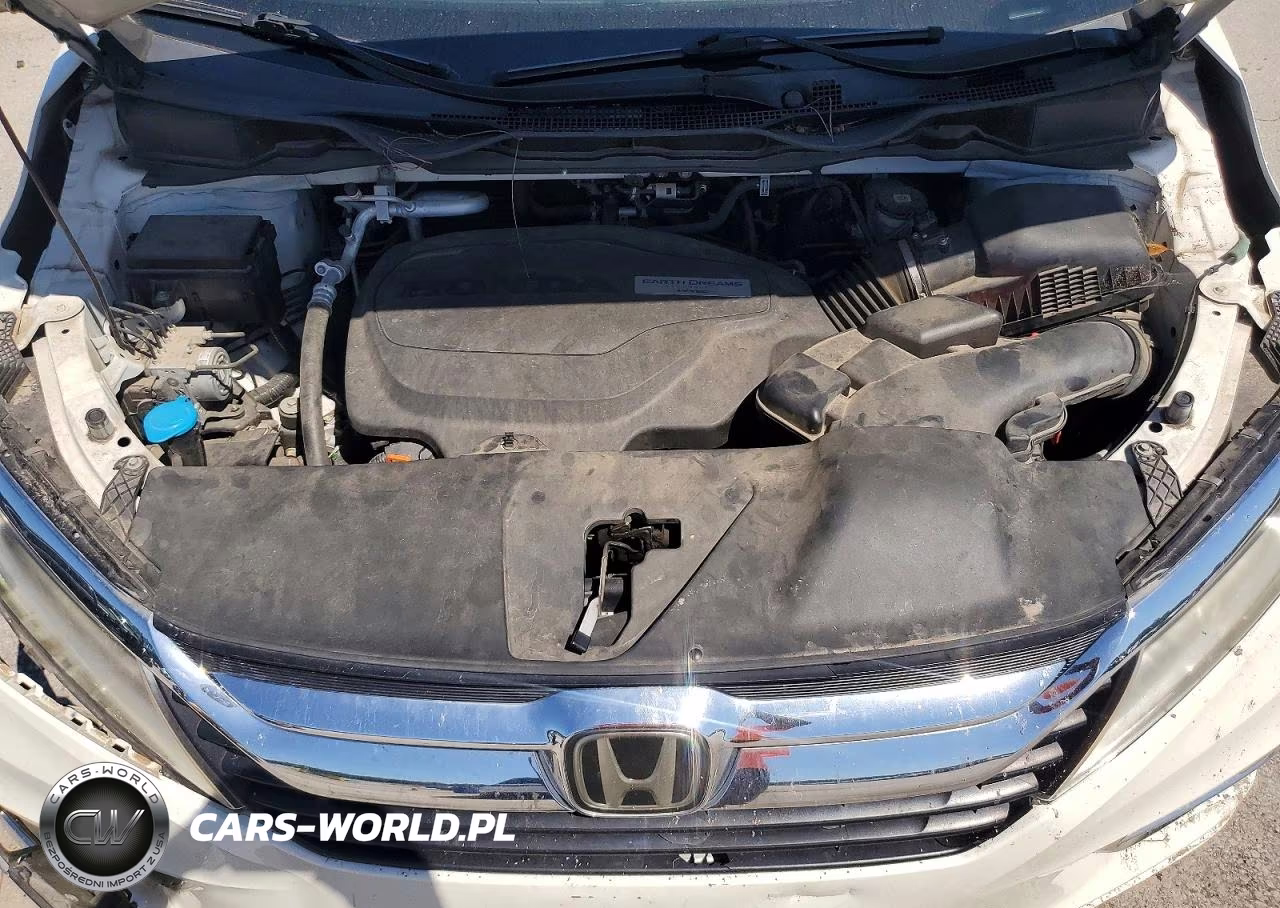 2018 Honda Odyssey Elite VIN:5FNRL6H95JB034734 - 12