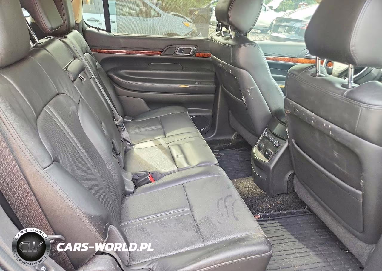 2019 Lincoln Mkt VIN:2LMHJ5AT0KBL00659 - 11