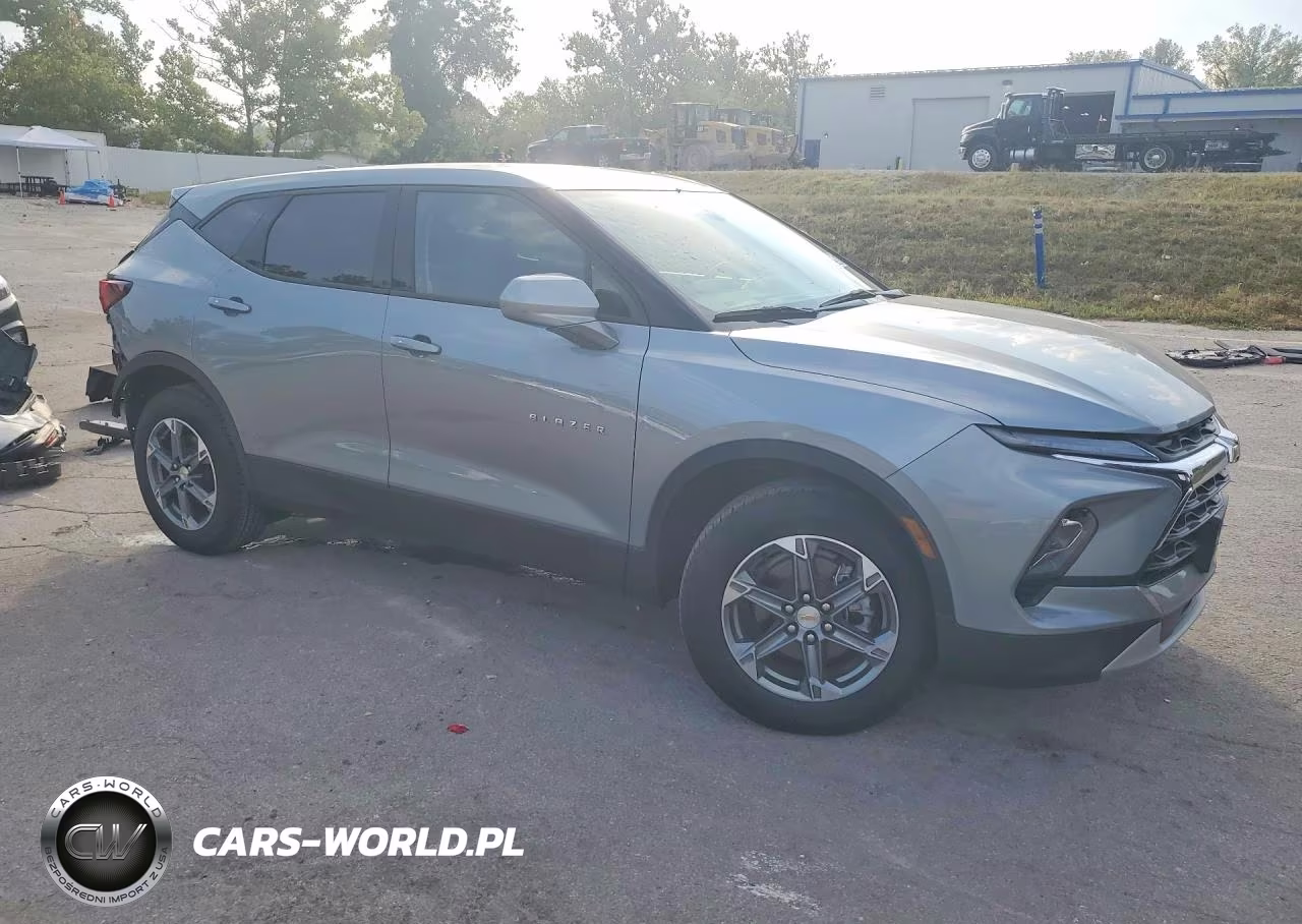 2026 Chevrolet Blazer 2Lt VIN:3GNKBHR44TS168073 - 4