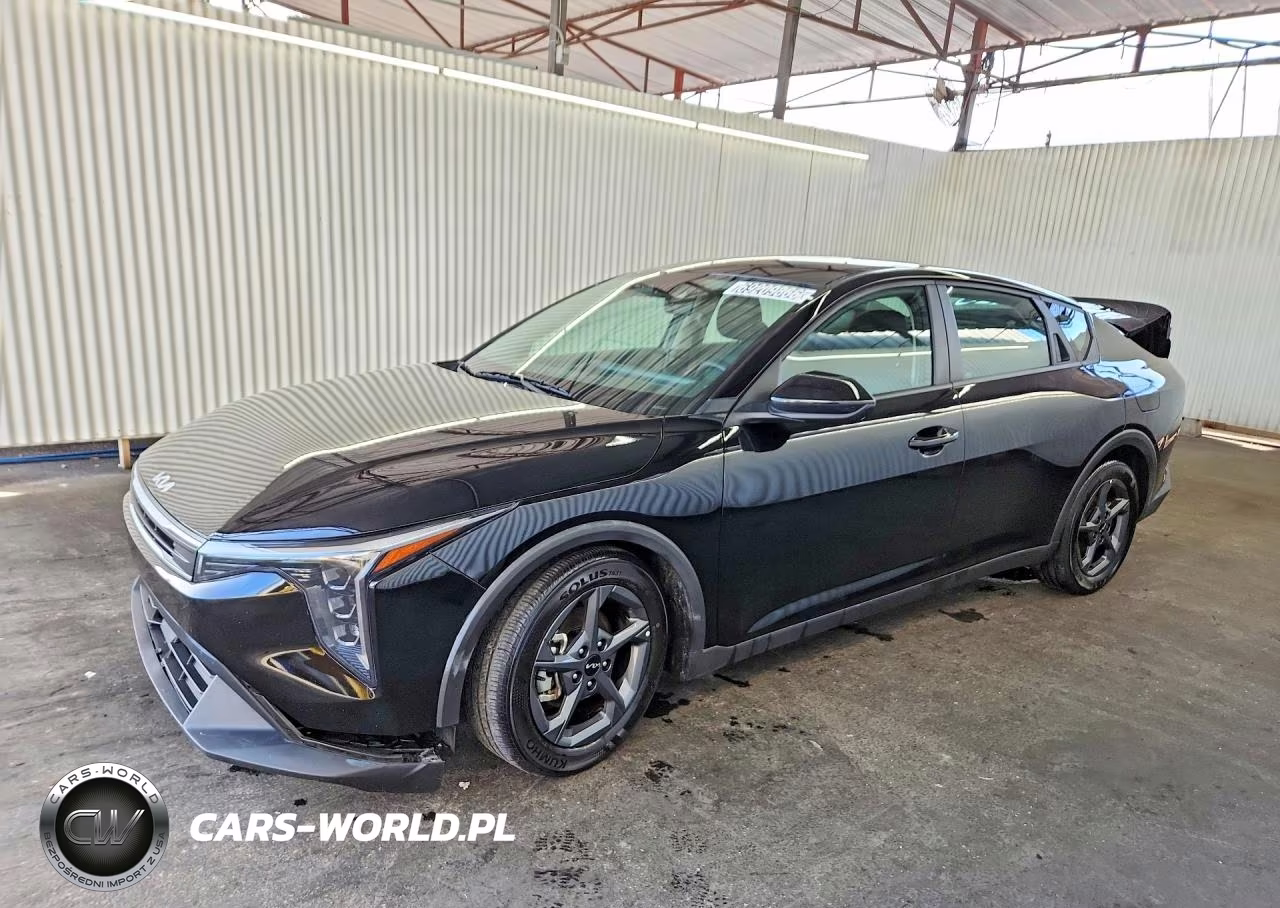 2025 Kia K4 Lxs – zdjęcie 1 z 12