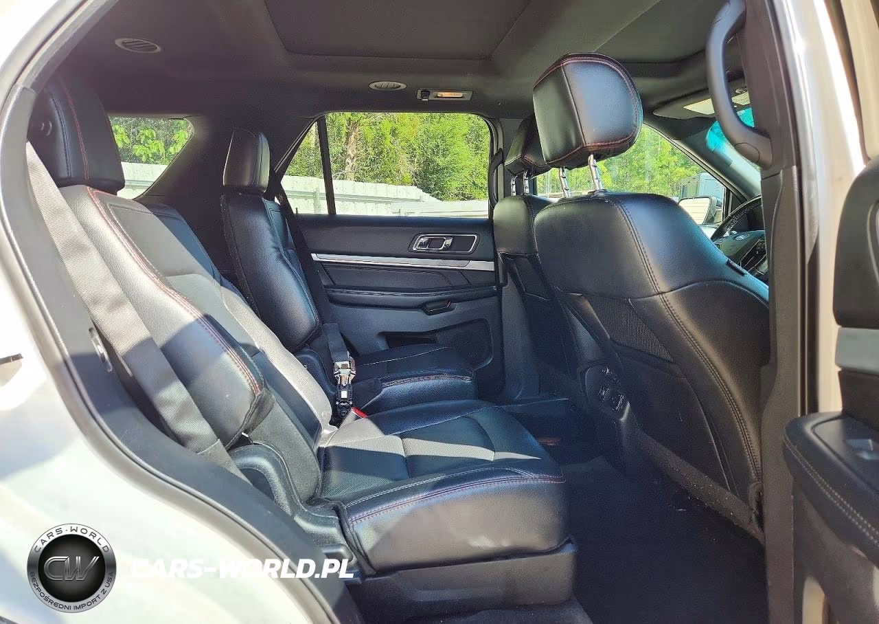 2017 Ford Explorer Sport VIN:1FM5K8GT0HGA54508 - 11
