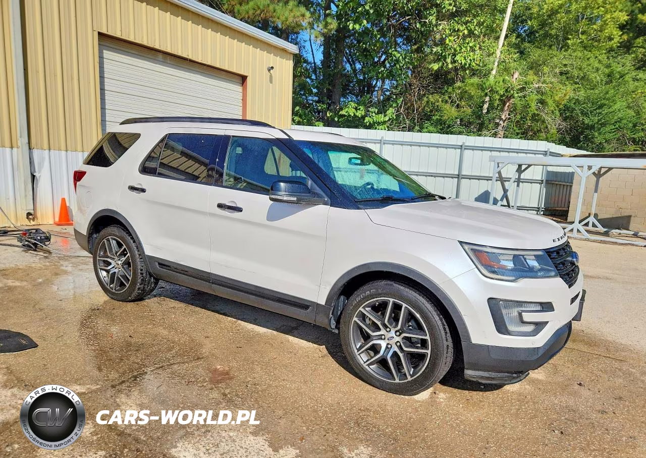 2017 Ford Explorer Sport VIN:1FM5K8GT0HGA54508 - 4
