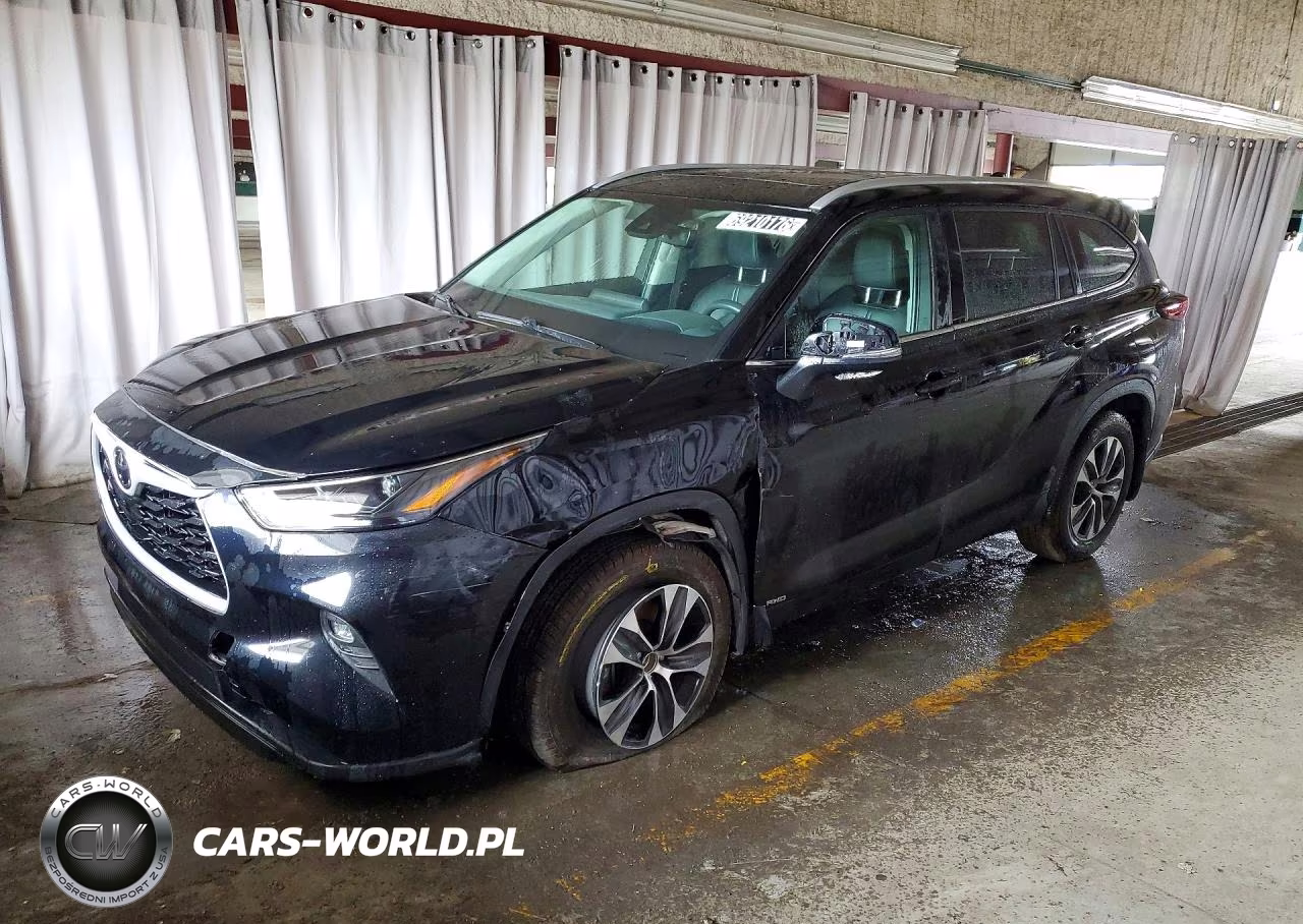 2026 Toyota Highlander Hybrid Xle