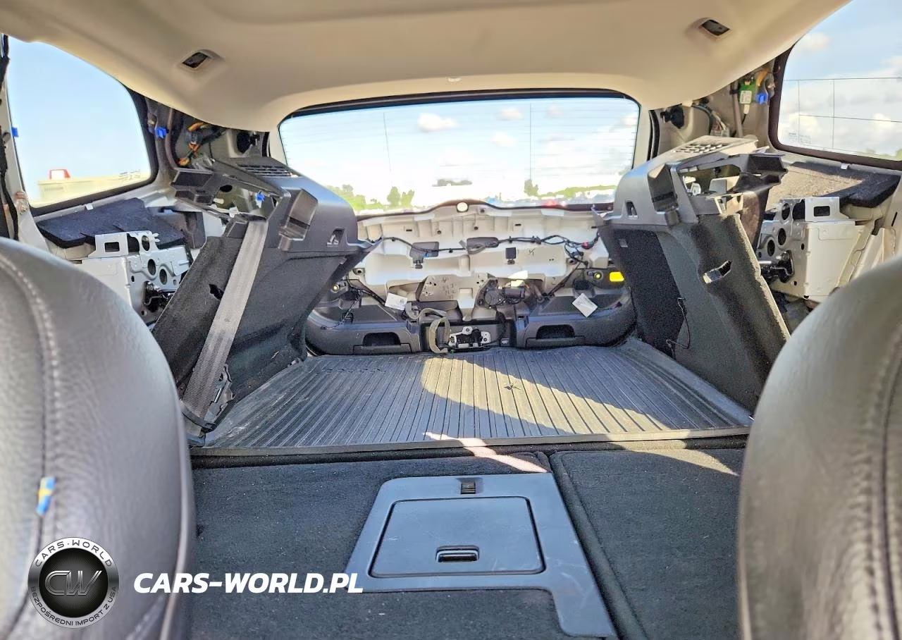 2018 Volvo Xc60 T5 VIN:LYV102RK4JB109862 - 10