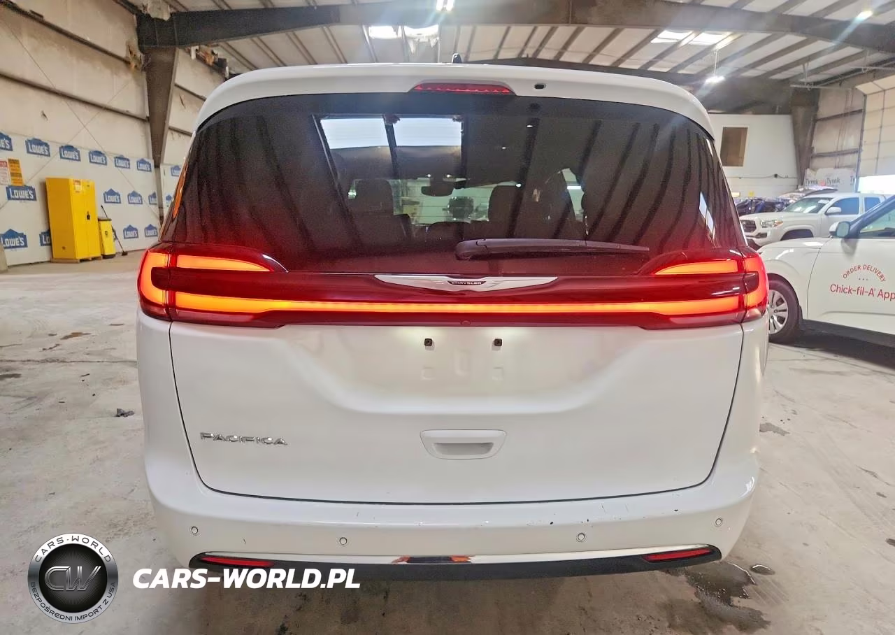 2025 Chrysler Pacifica Select VIN:2C4RC1BG5SR553668 - 6