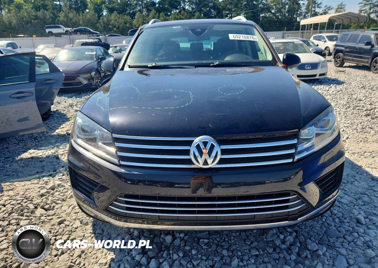 2016 Volkswagen Touareg Sport VIN:WVGEF9BP4GD011472 - 5