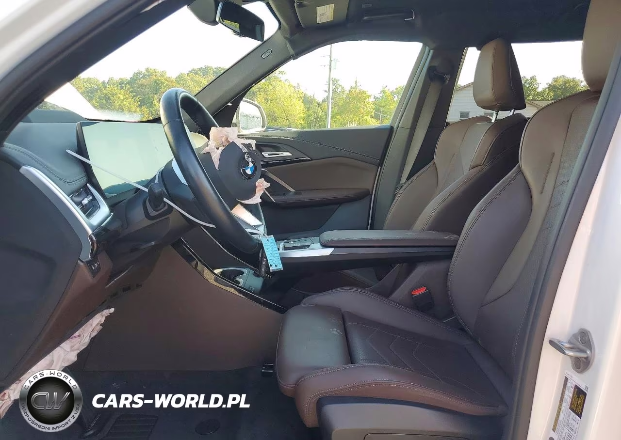 2024 BMW X1 xDrive28I VIN:WBX73EF09R5Y72142 - 7